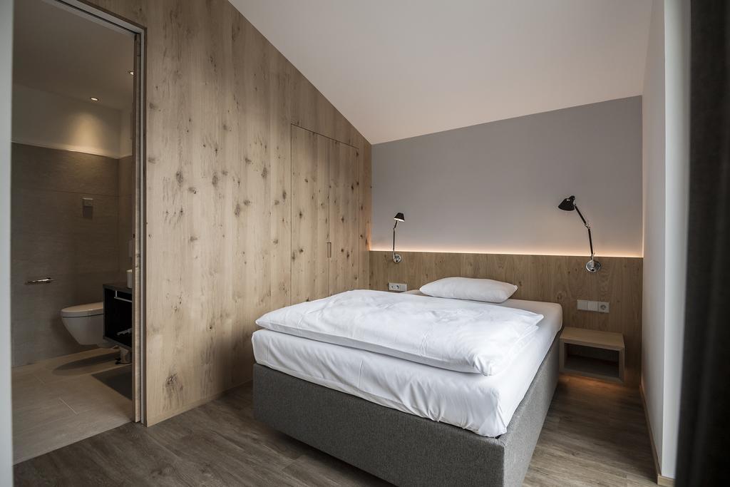 Residence Hotel Fever Ортизей Екстериор снимка