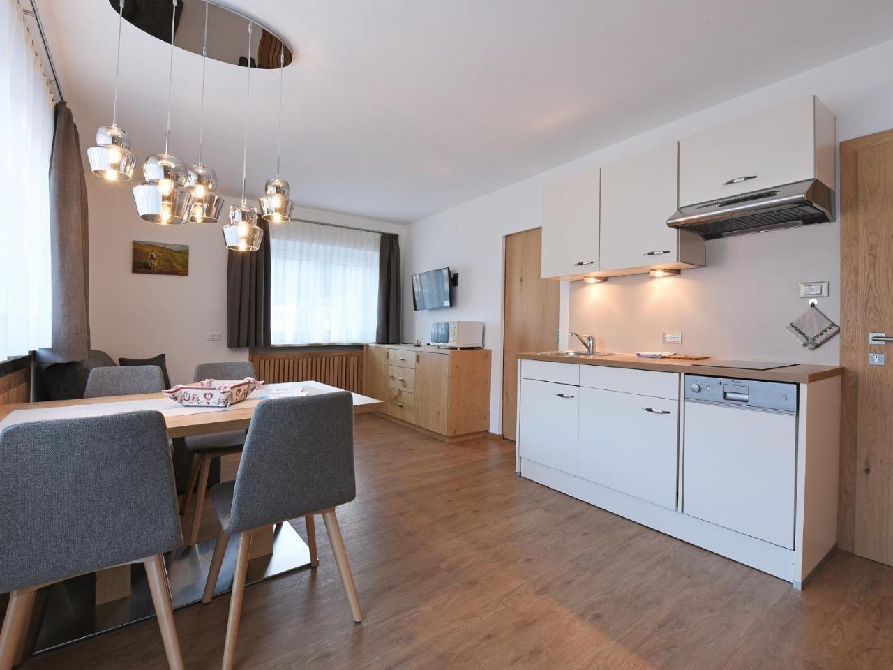 Residence Hotel Fever Ортизей Екстериор снимка